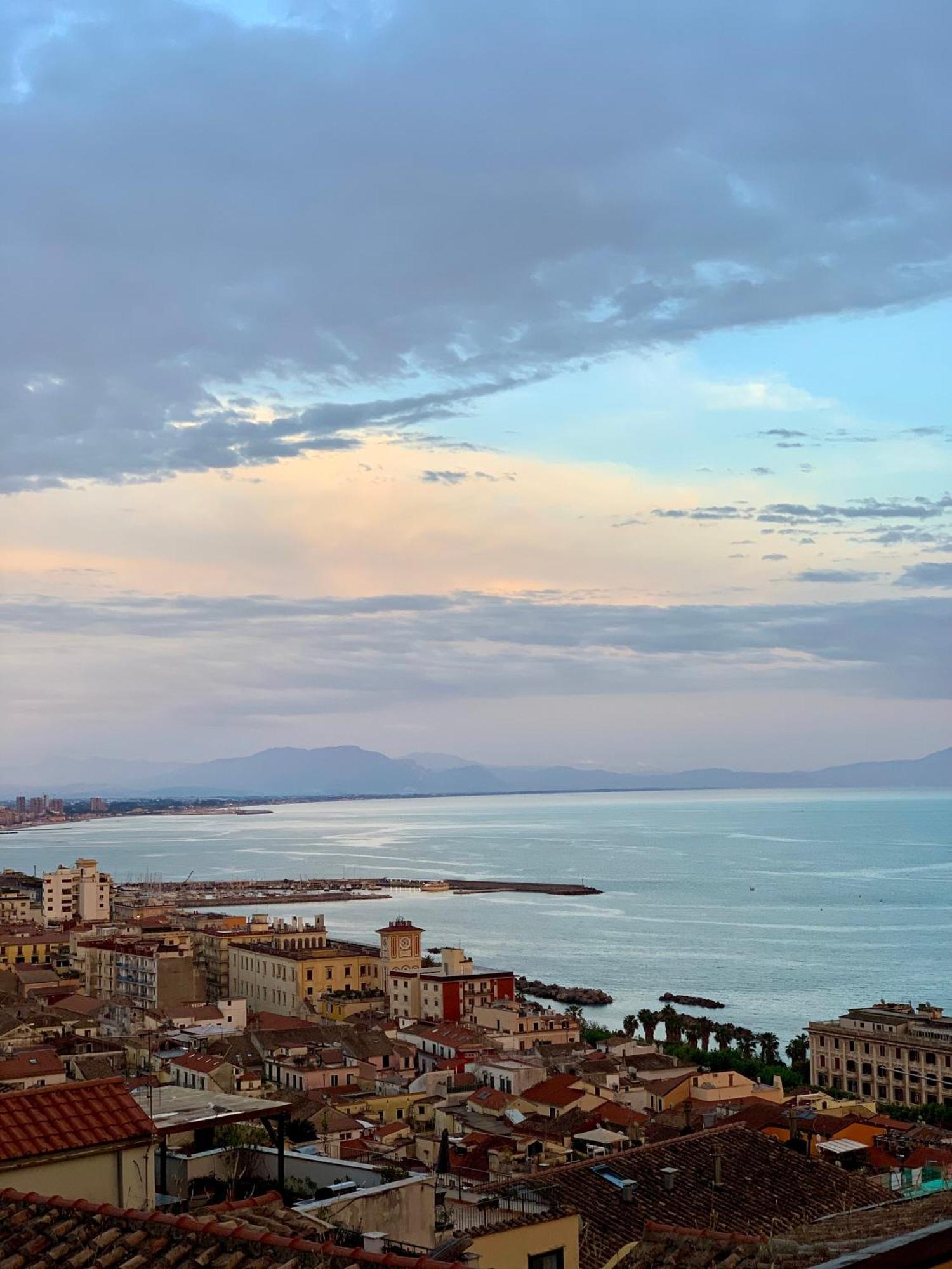 Residenza D'Artista Al Conservatorio Salerno Eksteriør bilde