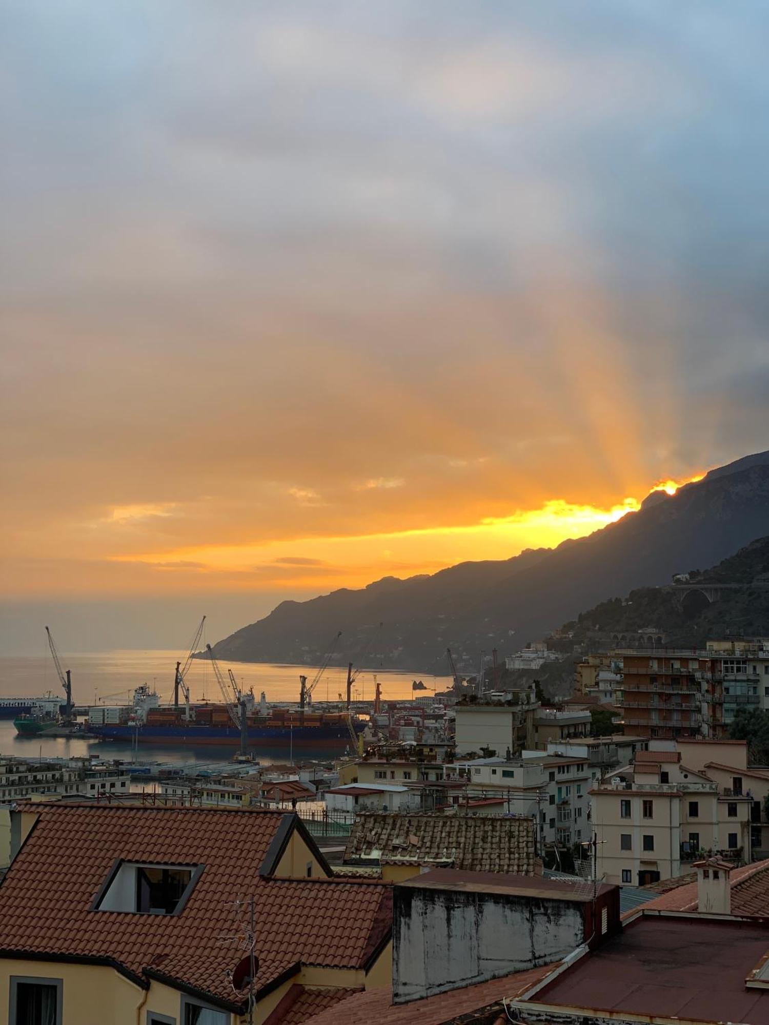 Residenza D'Artista Al Conservatorio Salerno Eksteriør bilde