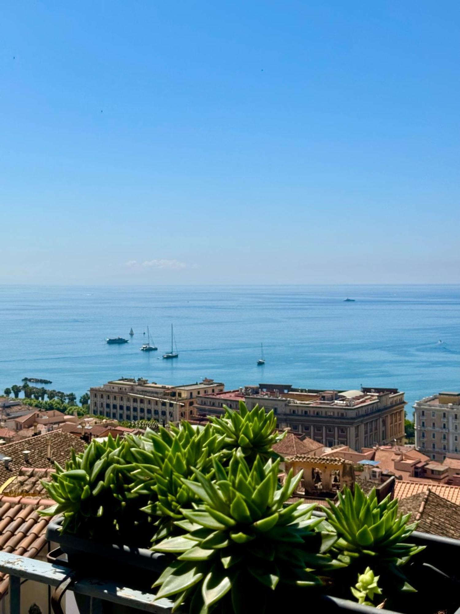 Residenza D'Artista Al Conservatorio Salerno Eksteriør bilde